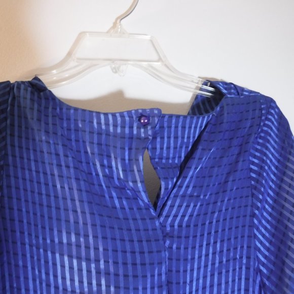 Cowl-neck chiffon dress with peplum & dolby sleeves, vintage 1970s-1980s - Picture 7 of 16